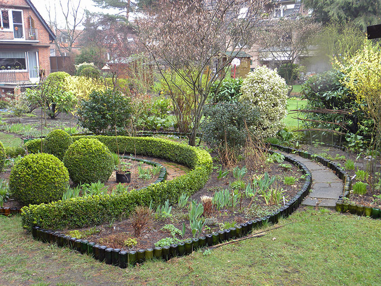 Sandfrauchen, Garten im Wandel, Rondell